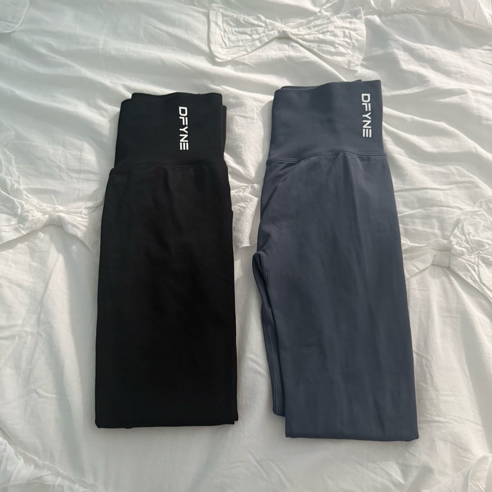 BUNDLE - 2 NEW dfyne impact seamless leggings (both xs)